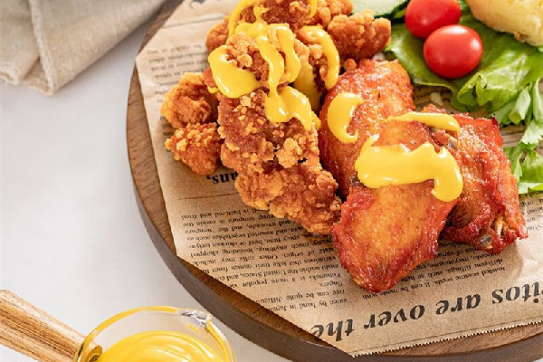 黃芥末醬有水還能吃嗎 黃芥末醬的保質(zhì)期是多長(zhǎng)時(shí)間