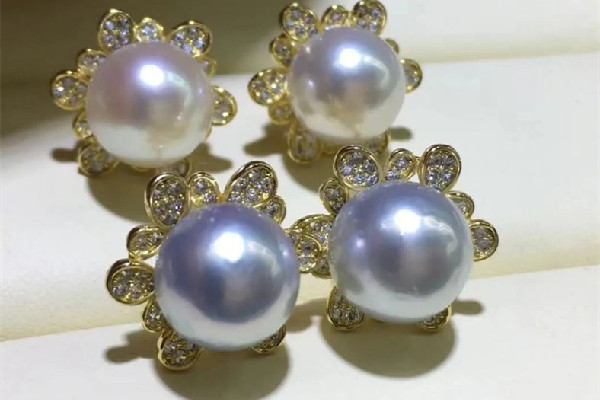 珍珠耳環(huán)是淡水的好還是海水的好 珍珠耳環(huán)哪些款式好看 珍珠耳環(huán)是淡水的好還是海水的好 珍珠耳環(huán)哪些款式好看