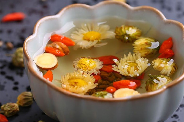 菊花茶有小黑蟲(chóng)怎么辦 菊花茶有蟲(chóng)子能喝嗎