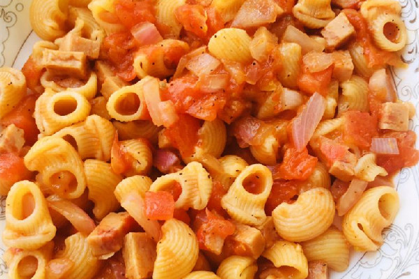 意大利面和米飯的熱量哪個熱量高 意大利面和和普通面區(qū)別 意大利面和米飯的熱量哪個熱量高 意大利面和和普通面區(qū)別