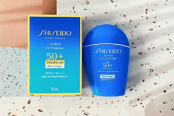 資生堂藍胖子和白胖子怎么選 資生堂藍胖子哪個系列好用 資生堂藍胖子和白胖子怎么選 資生堂藍胖子哪個系列好用