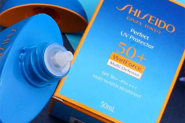 資生堂藍胖子和白胖子怎么選 資生堂藍胖子哪個系列好用 資生堂藍胖子和白胖子怎么選 資生堂藍胖子哪個系列好用