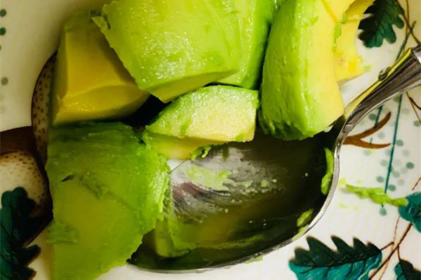 牛油果會(huì)苦嗎 牛油果吃不下去怎么辦 牛油果會(huì)苦嗎 牛油果吃不下去怎么辦