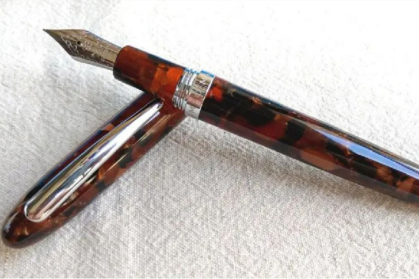 鋼筆會越用越順滑嗎 鋼筆買回來直接用嗎