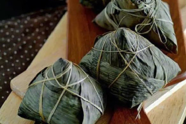 端午節(jié)掛香囊的寓意 端午節(jié)能走親戚嗎 端午節(jié)掛香囊的寓意 端午節(jié)能走親戚嗎