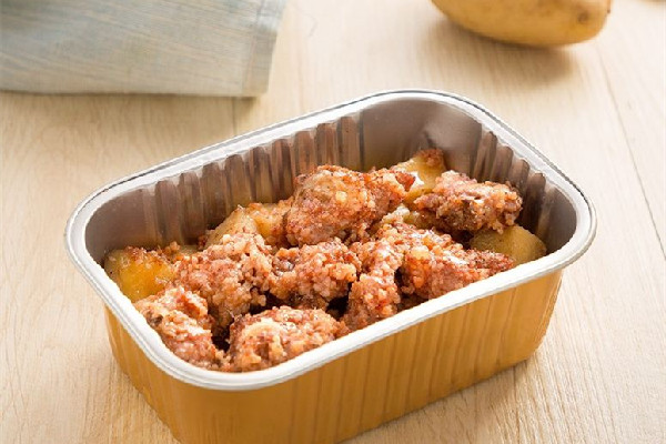 粉蒸排骨用什么排骨好 粉蒸排骨用焯水嗎 粉蒸排骨用什么排骨好 粉蒸排骨用焯水嗎