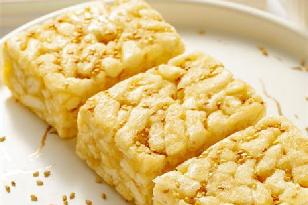 沙琪瑪?shù)闹谱鞣椒ê团淞?沙琪瑪是哪里的特產 沙琪瑪?shù)闹谱鞣椒ê团淞?沙琪瑪是哪里的特產