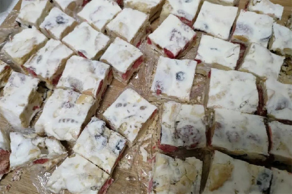 雪花酥會越放越硬嗎 雪花酥怎么做才會松軟 雪花酥會越放越硬嗎 雪花酥怎么做才會松軟