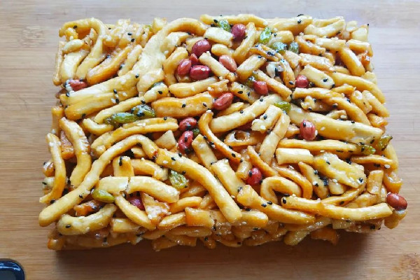 沙琪瑪?shù)闹谱鞣椒ê团淞?沙琪瑪是哪里的特產 沙琪瑪?shù)闹谱鞣椒ê团淞?沙琪瑪是哪里的特產