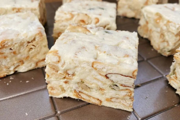 雪花酥的制作方法及材料 雪花酥是牛扎糖嗎 雪花酥的制作方法及材料 雪花酥是牛扎糖嗎