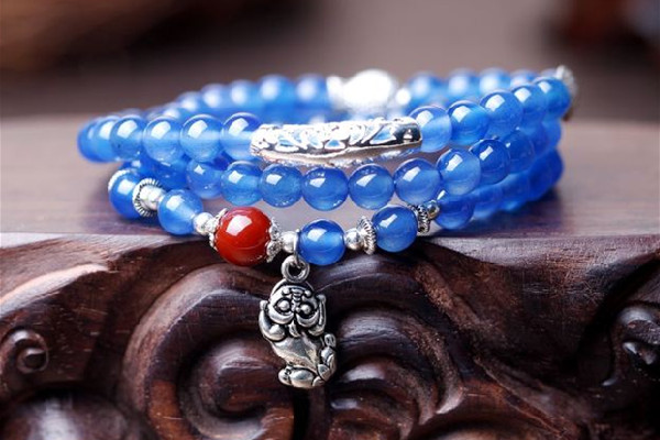 藍玉髓會見光失色嗎 藍玉髓會褪色嗎