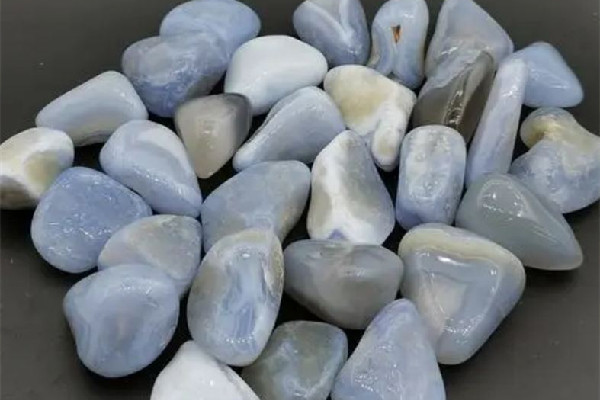 藍玉髓會見光失色嗎 藍玉髓會褪色嗎